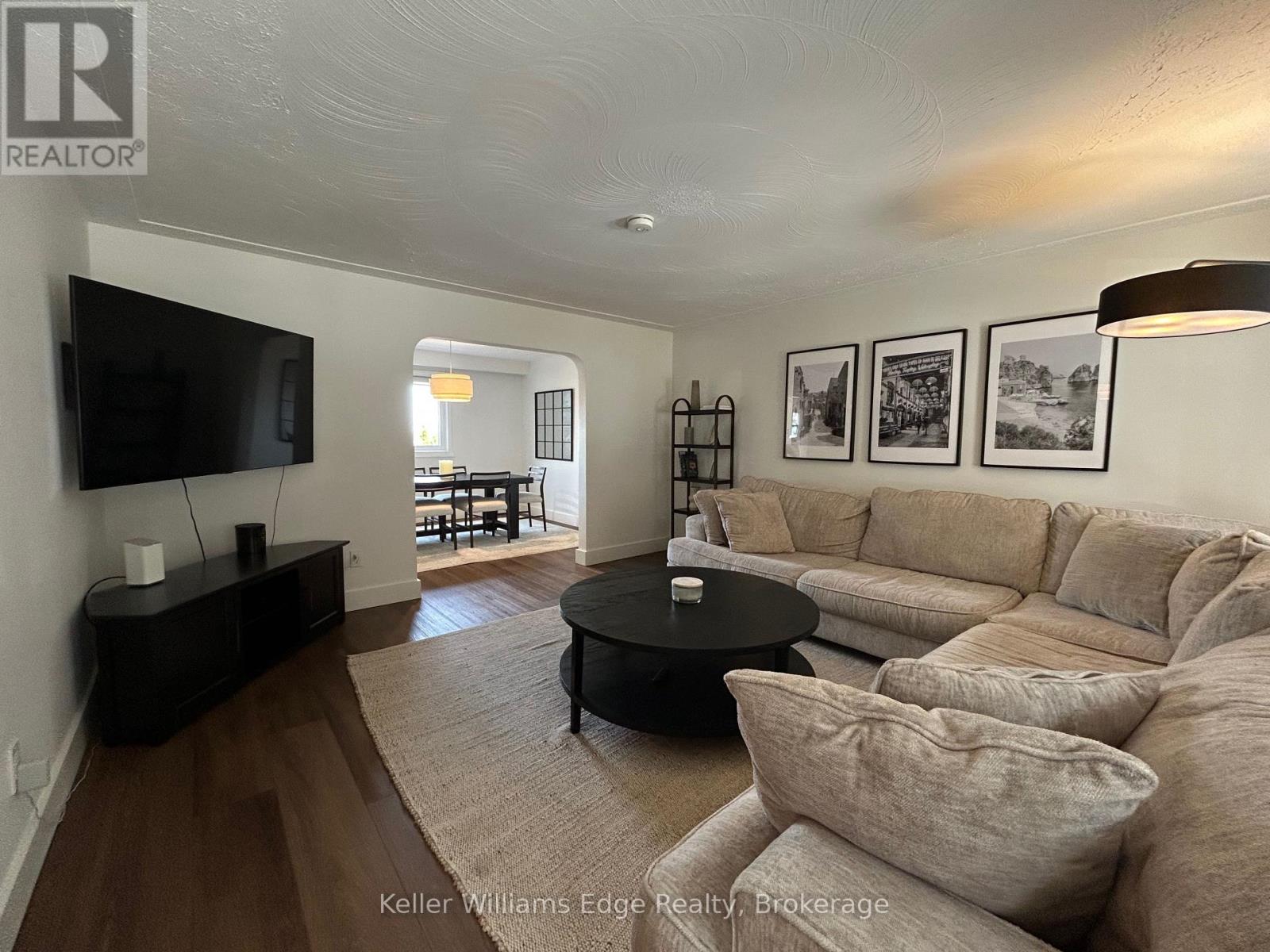 15 Hildegard Drive, Hamilton, Ontario  L8K 5S1 - Photo 3 - X12870782