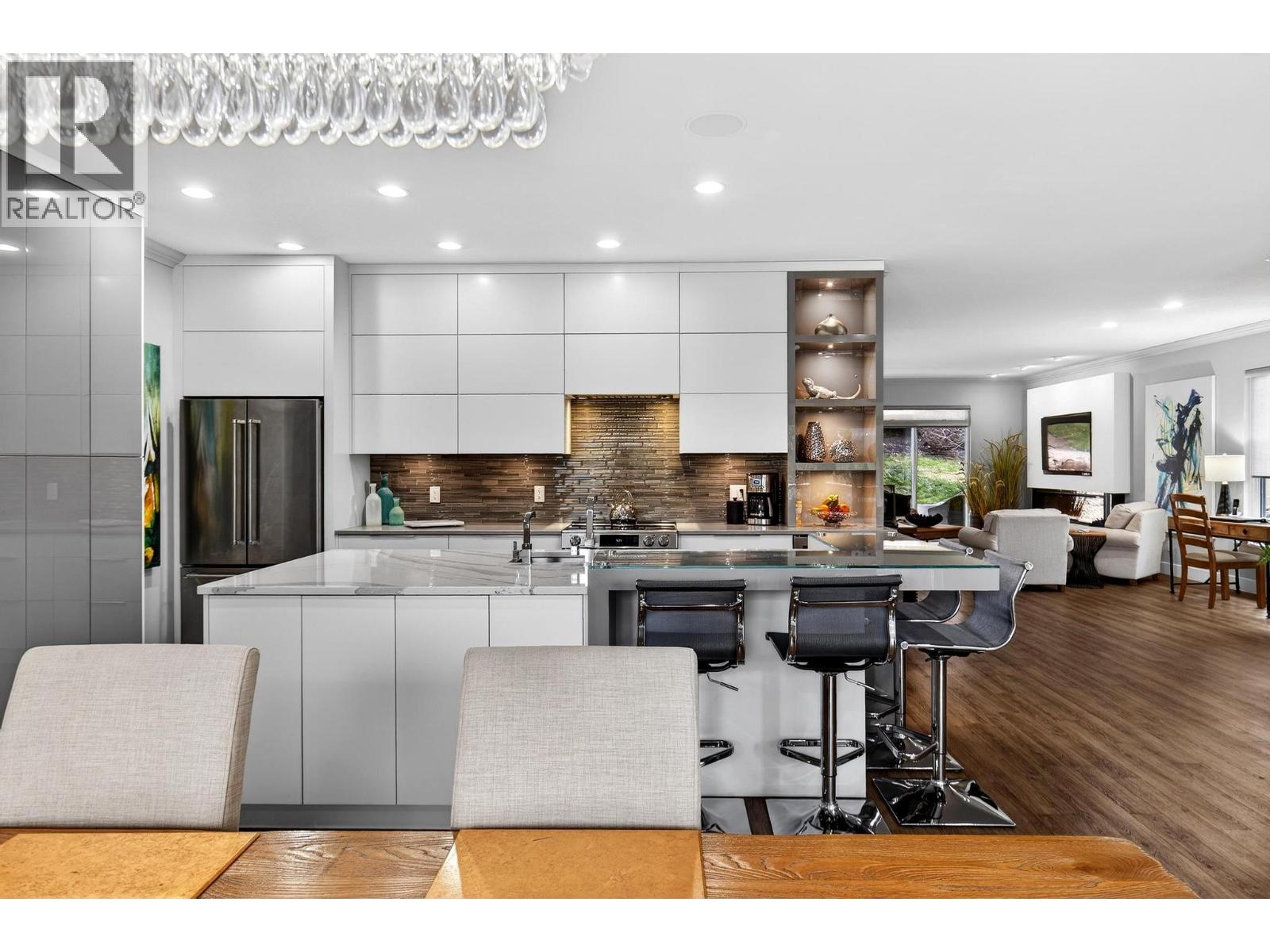 2298 Country Club Drive, Kelowna, British Columbia  V1V 2M6 - Photo 5 - 10377976