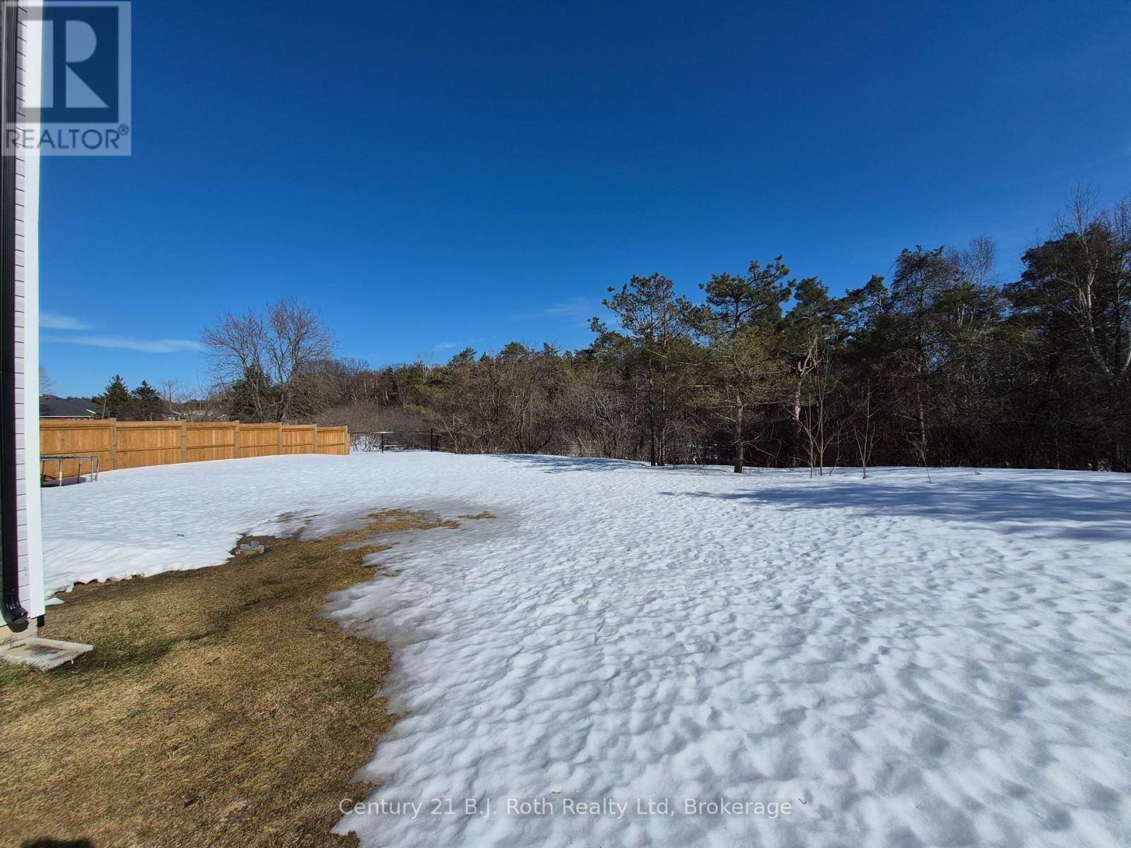 36 Lahey Crescent, Penetanguishene, Ontario  L9M 0W1 - Photo 9 - S12870724