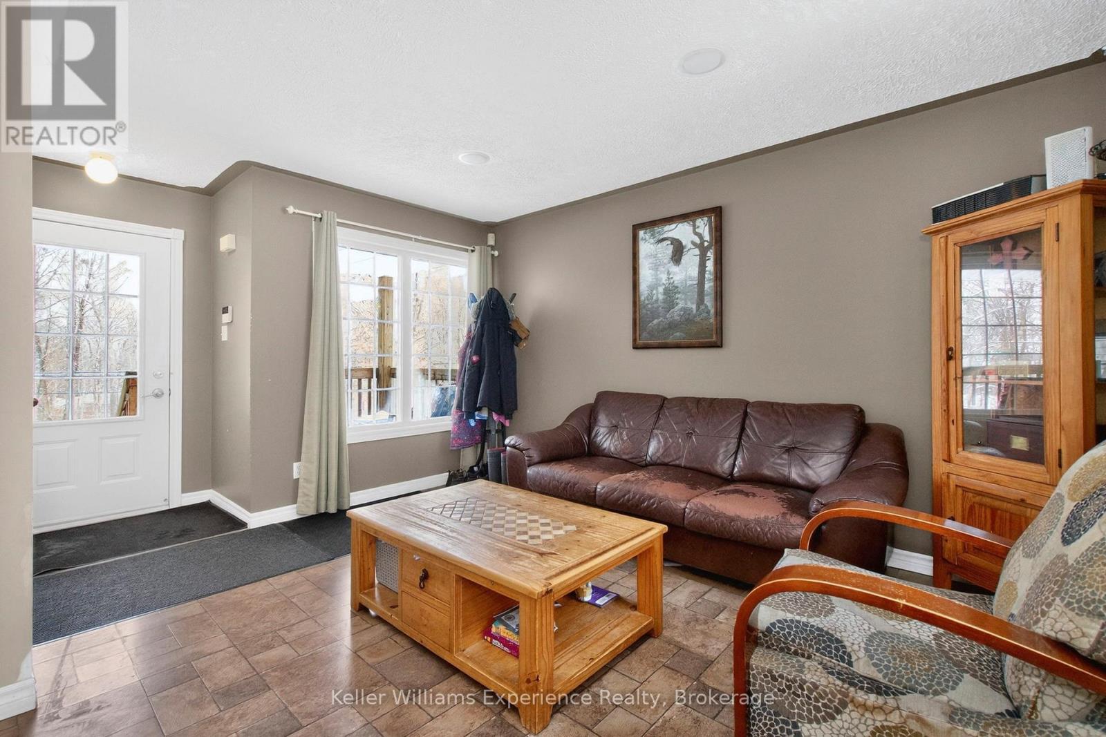 798 Midland Point Road, Midland, Ontario  L4R 5G2 - Photo 4 - S12870822