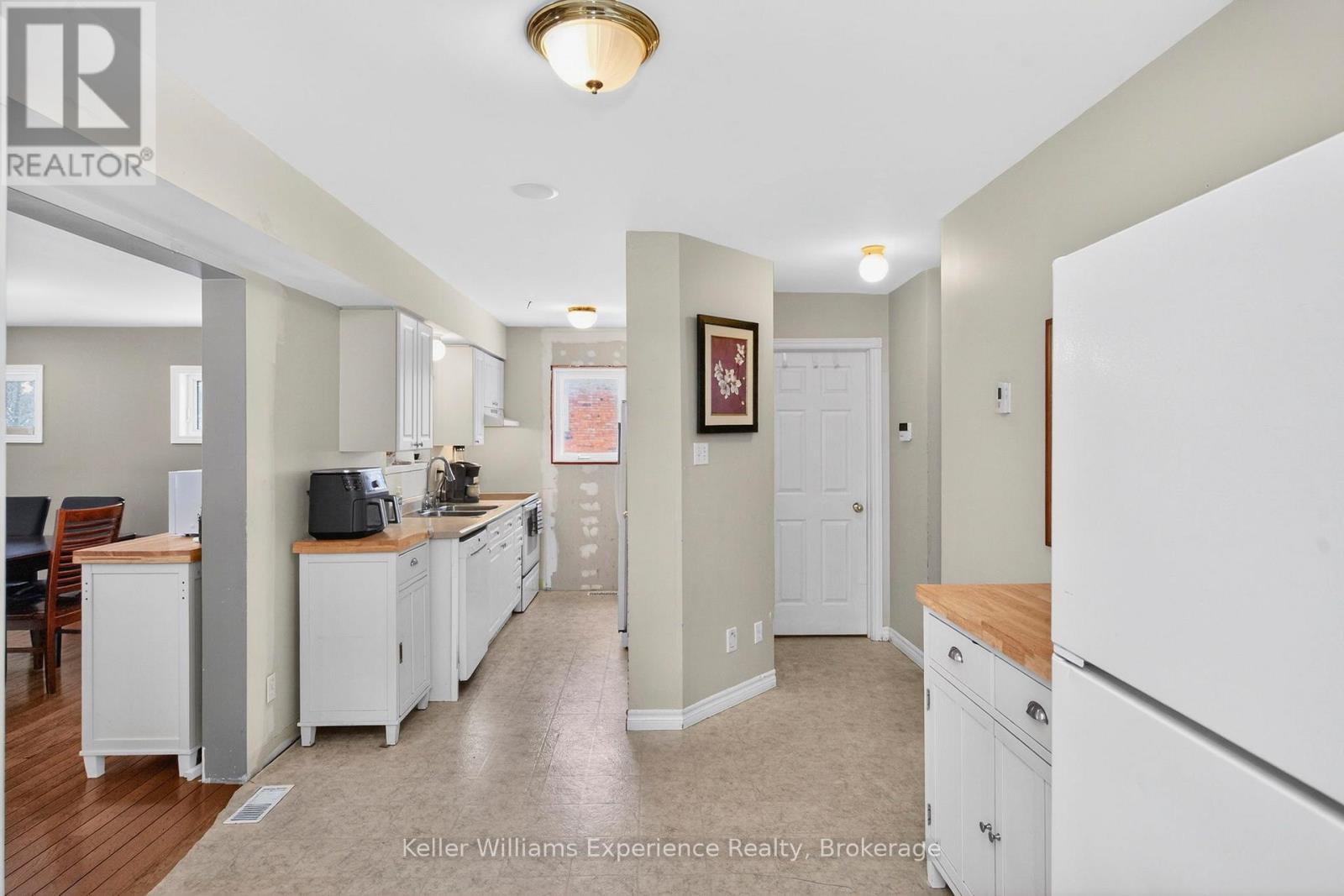 798 Midland Point Road, Midland, Ontario  L4R 5G2 - Photo 5 - S12870822