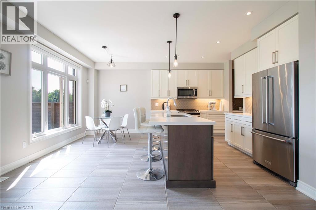 19 Secinaro Avenue, Ancaster, Ontario  L9G 0C6 - Photo 8 - 40811434