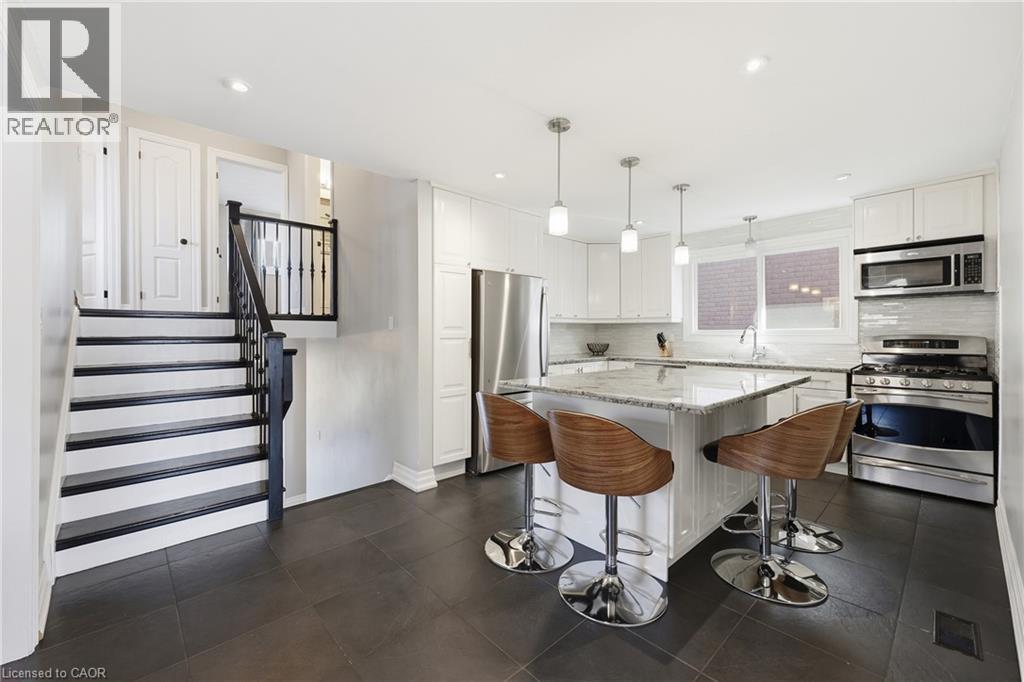 14 Atkins Drive, Hamilton, Ontario  L9C 6S1 - Photo 8 - 40811396