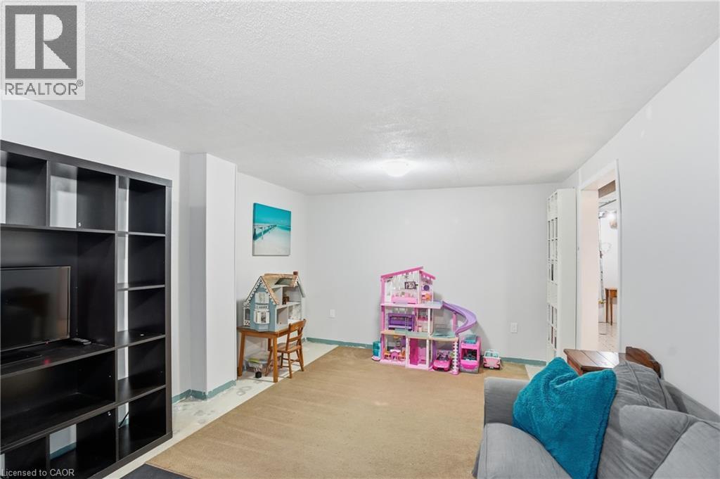 70 Gledhill Crescent, Hamilton, Ontario  L9C 6H4 - Photo 19 - 40811322