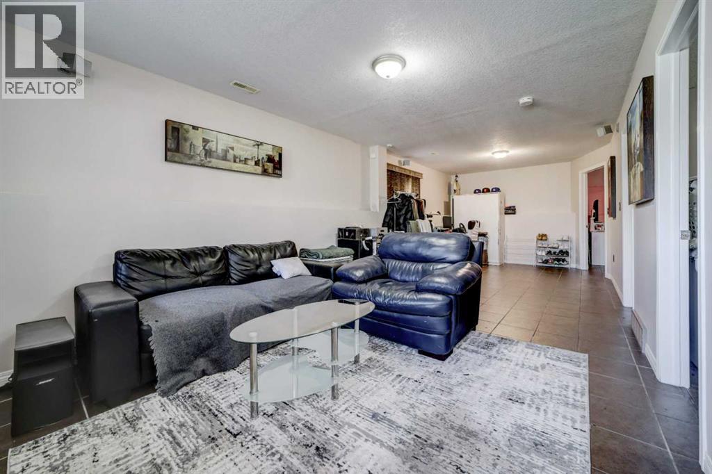 106 Peigan Court W, Lethbridge, Alberta  T1K 7N8 - Photo 27 - A2275468