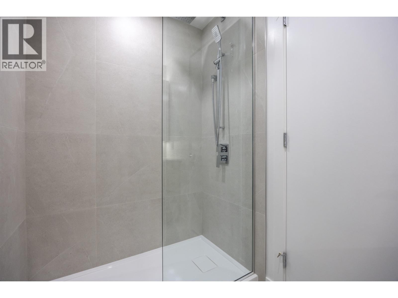 2702 6087 Wilson Avenue, Burnaby, British Columbia  V5H 0M1 - Photo 13 - R3098306