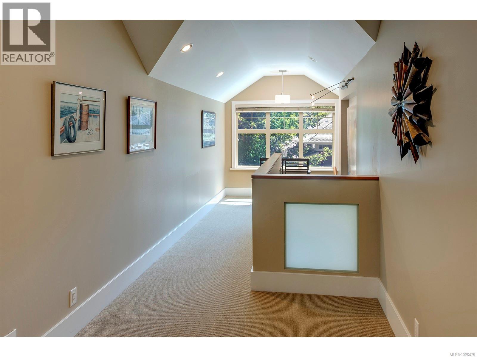 1267 Oceanwood Lane, Saanich, British Columbia  V8X 0A4 - Photo 31 - 1028479