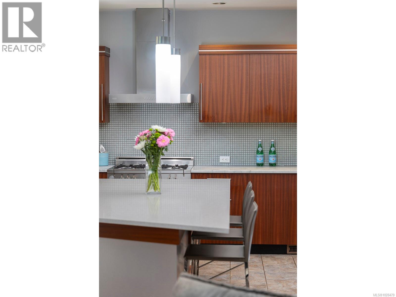 1267 Oceanwood Lane, Saanich, British Columbia  V8X 0A4 - Photo 52 - 1028479