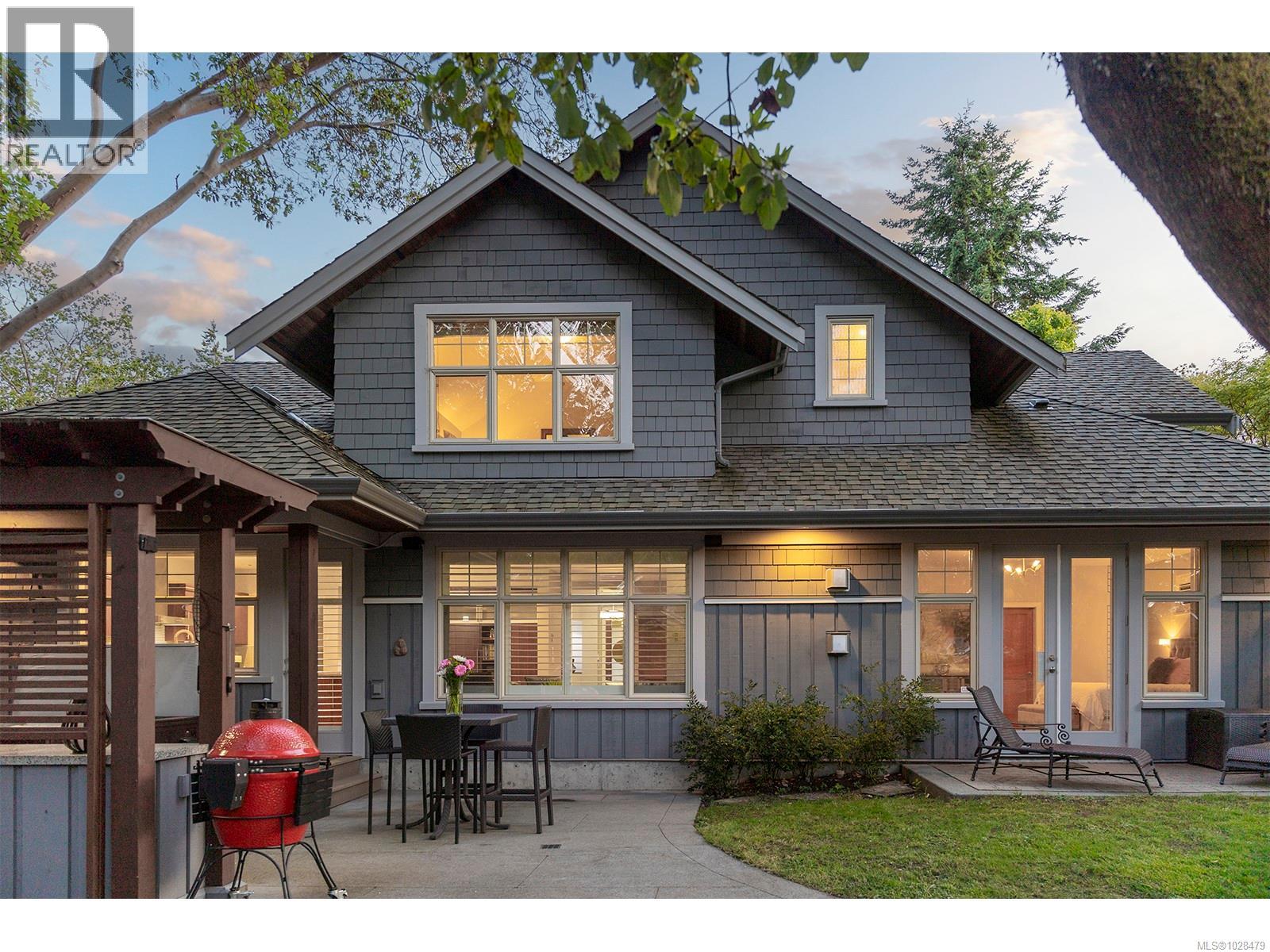 1267 Oceanwood Lane, Saanich, British Columbia  V8X 0A4 - Photo 46 - 1028479