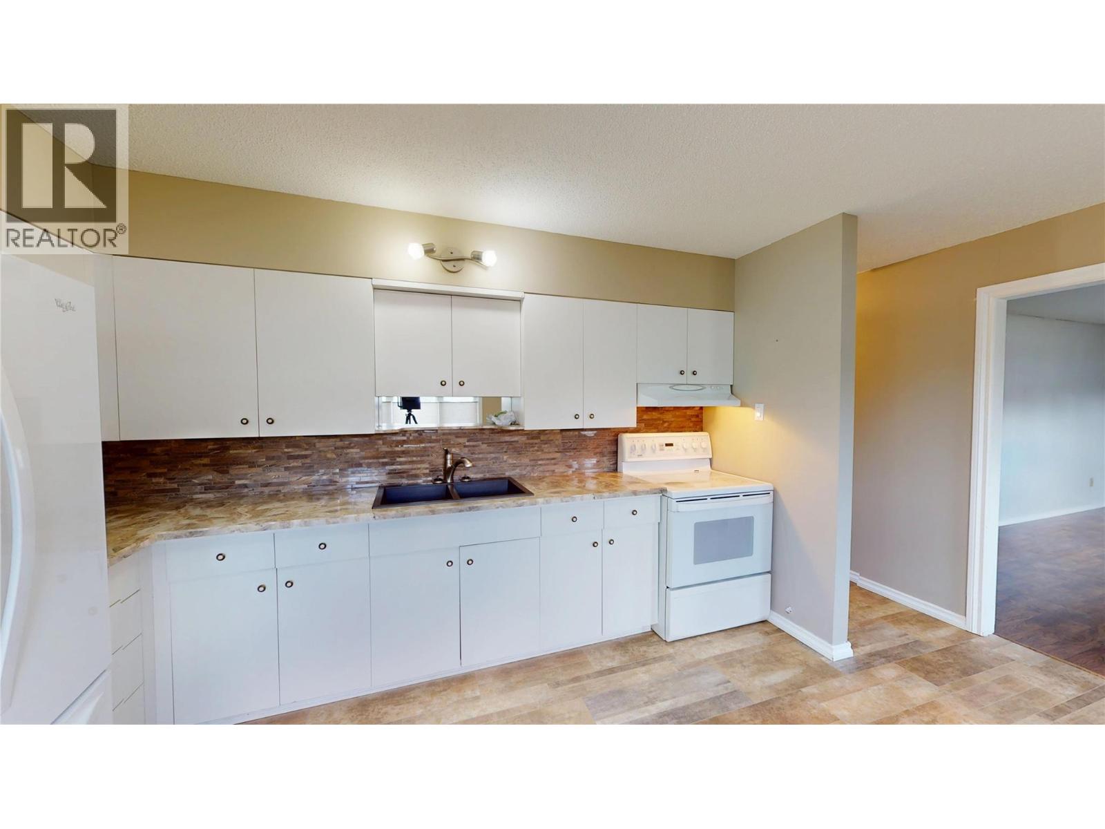 510 12th Avenue N, Creston, British Columbia  V0B 1G5 - Photo 10 - 10377509