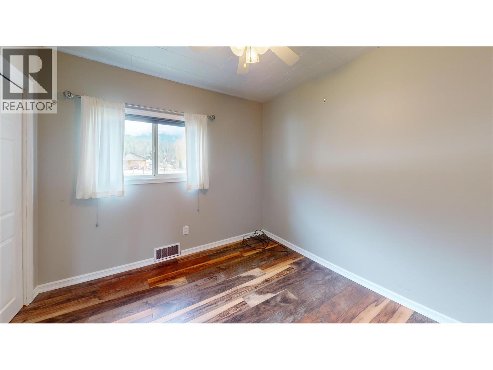 510 12th Avenue N, Creston, British Columbia  V0B 1G5 - Photo 20 - 10377509