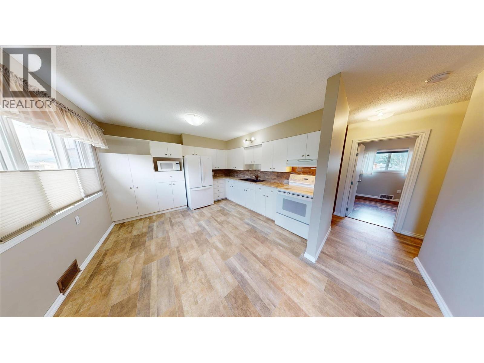 510 12th Avenue N, Creston, British Columbia  V0B 1G5 - Photo 9 - 10377509