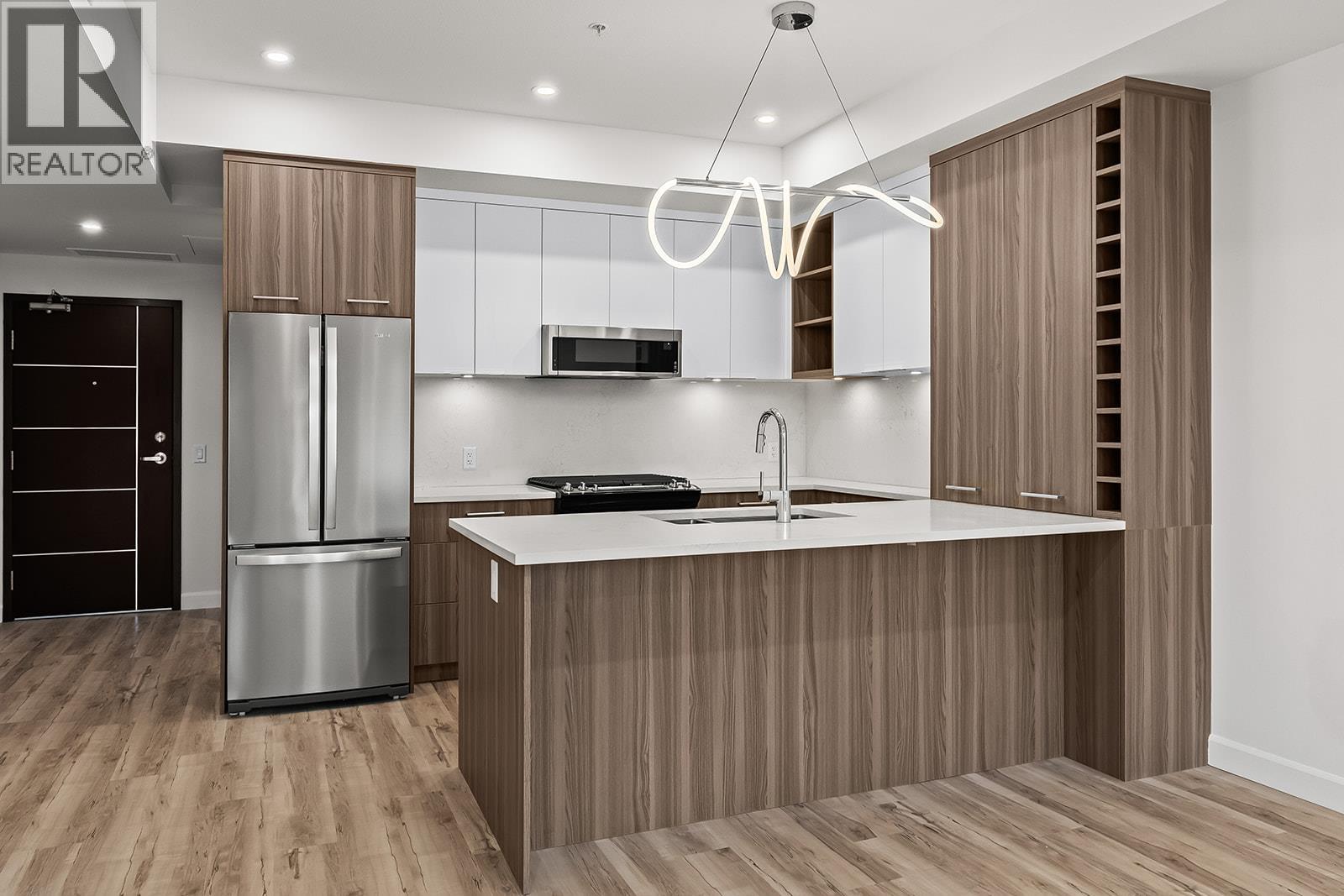 630 Boynton Place Unit# 305, Kelowna, British Columbia  V1V 3B8 - Photo 3 - 10378425