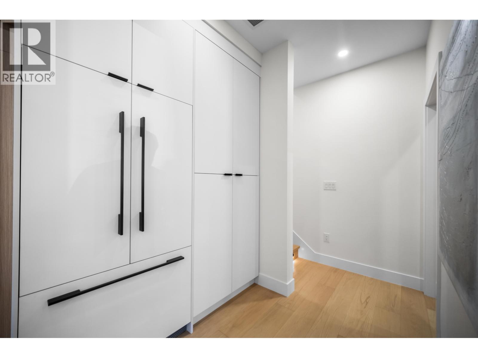 1 3576 E Pender Street, Vancouver, British Columbia  V5K 2E3 - Photo 9 - R3098482