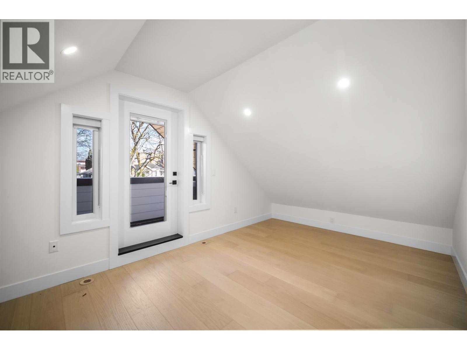 1 3576 E Pender Street, Vancouver, British Columbia  V5K 2E3 - Photo 21 - R3098482