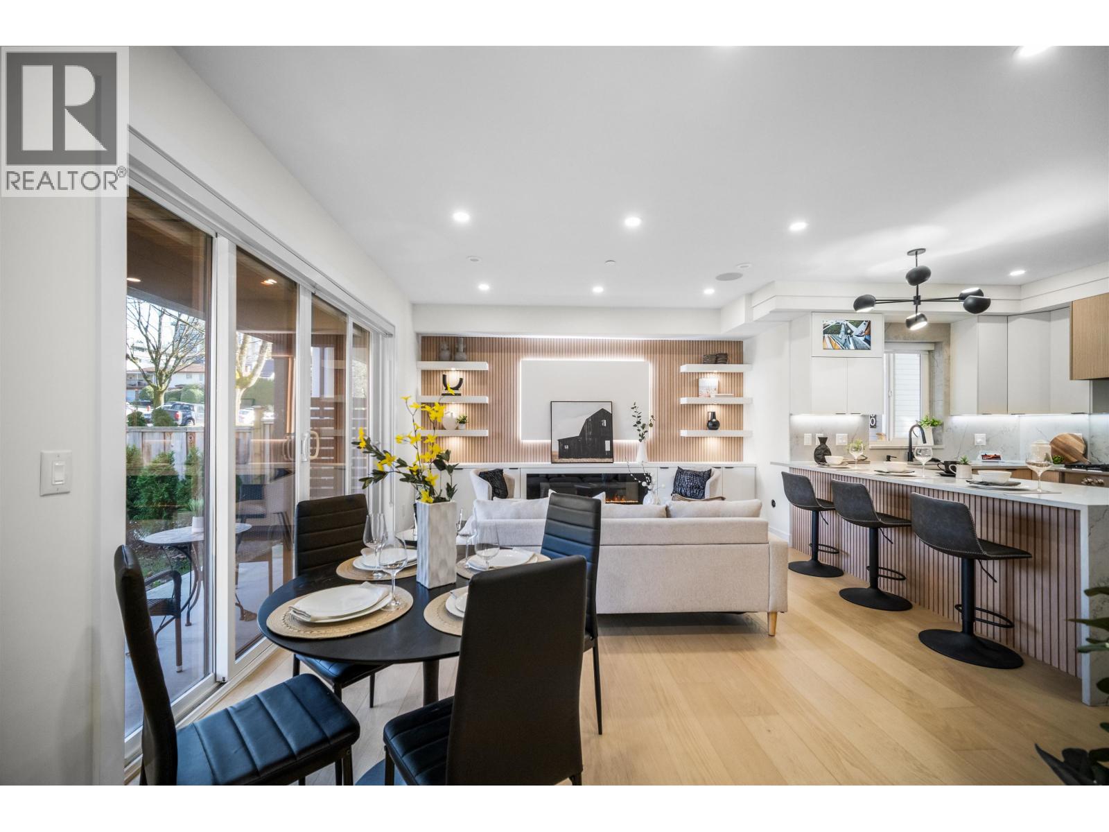 1 3576 E Pender Street, Vancouver, British Columbia  V5K 2E3 - Photo 3 - R3098482