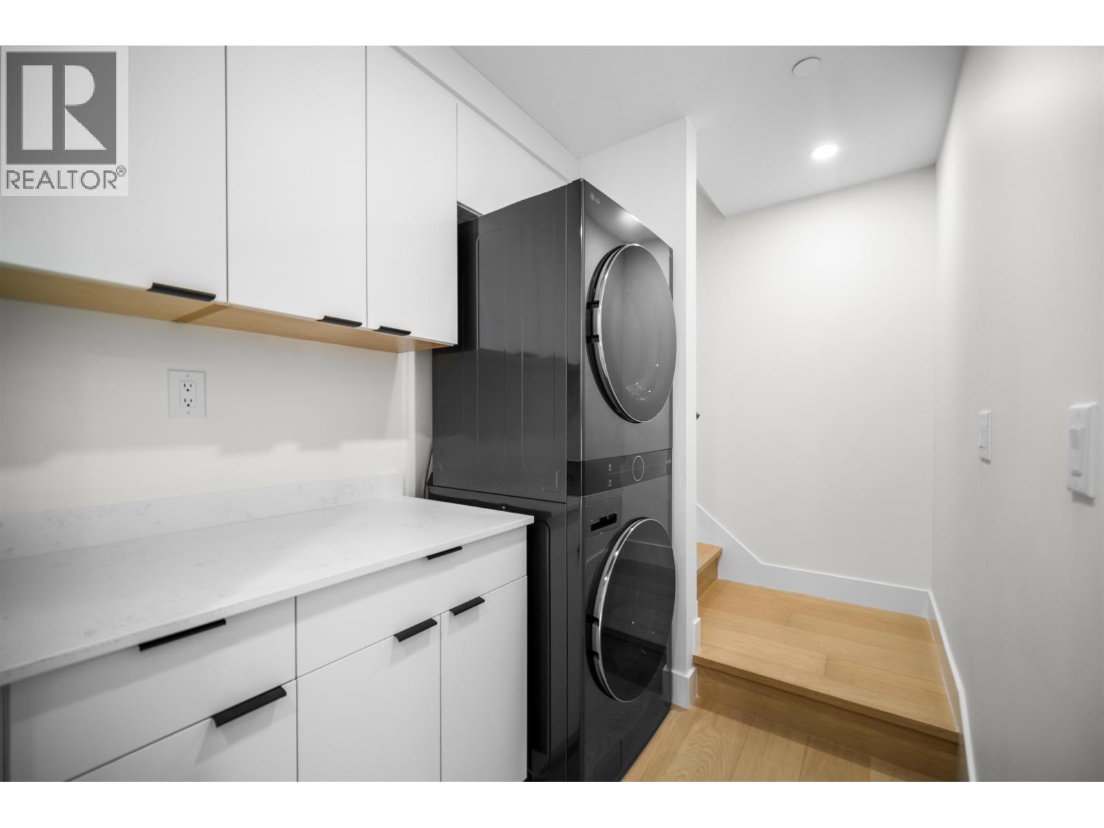 1 3576 E Pender Street, Vancouver, British Columbia  V5K 2E3 - Photo 17 - R3098482