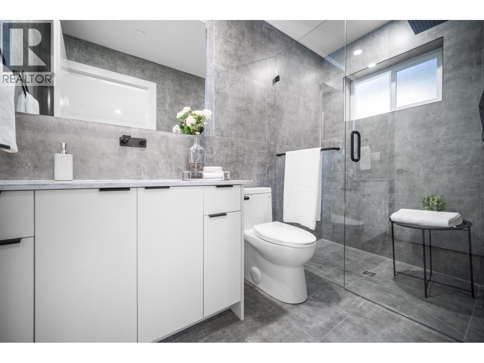 1 3576 E Pender Street, Vancouver, British Columbia  V5K 2E3 - Photo 14 - R3098482