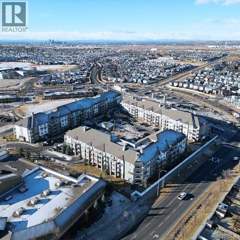 1303, 6118 80 Avenue Ne, Calgary, Alberta  T3j 1B3 - Photo 2 - A2288584