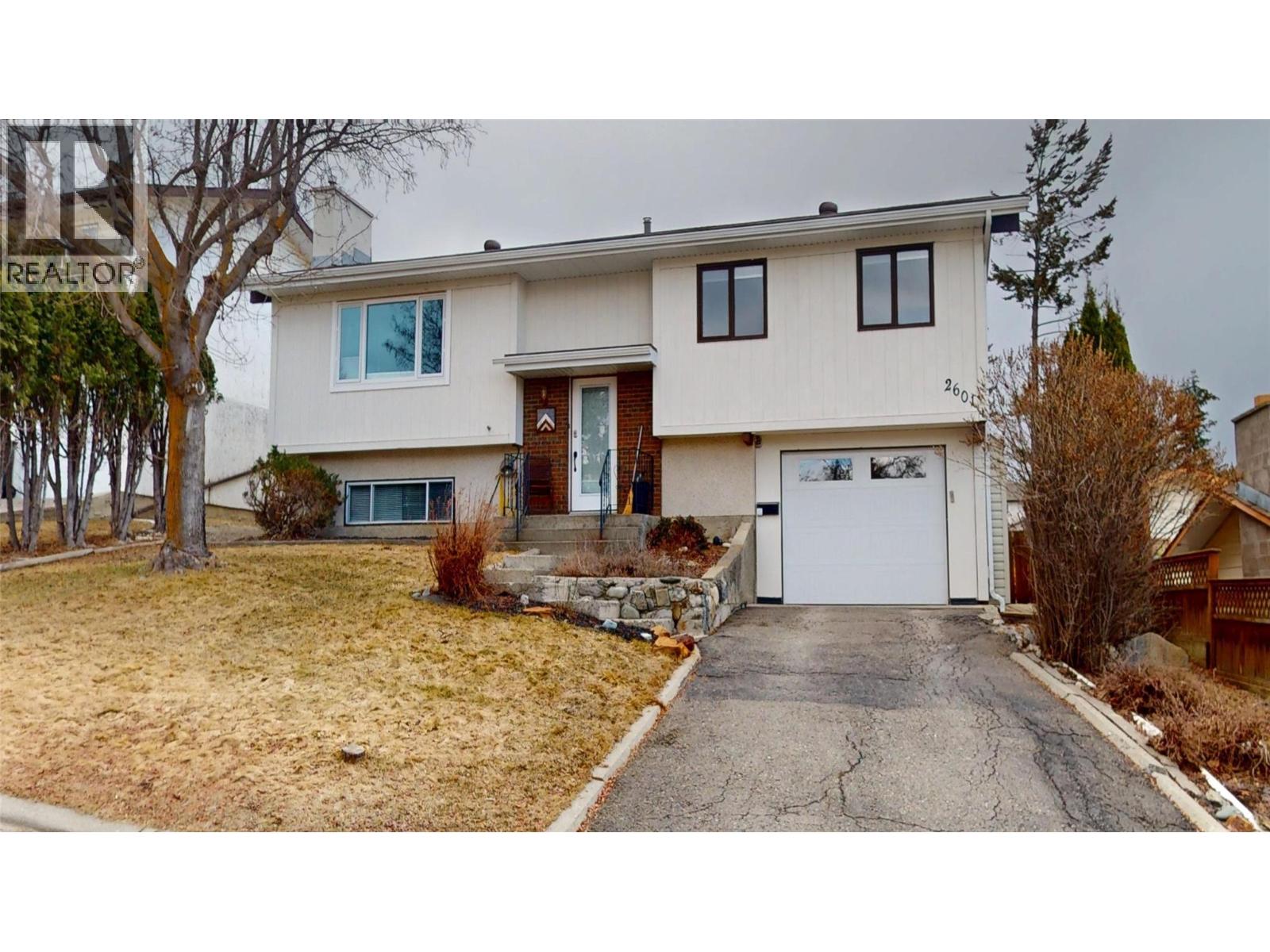 2601 3a Street S, Cranbrook, British Columbia  V1C 4V8 - Photo 9 - 10378897