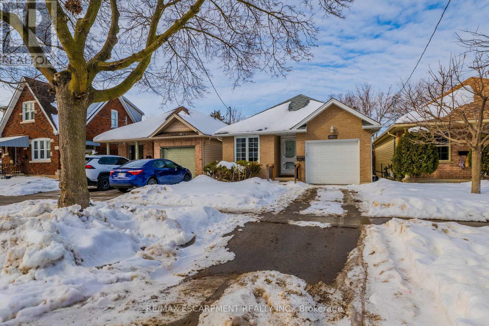 2 - 58 Waterloo Street, Brantford, Ontario  N3T 3R8 - Photo 2 - X12835564