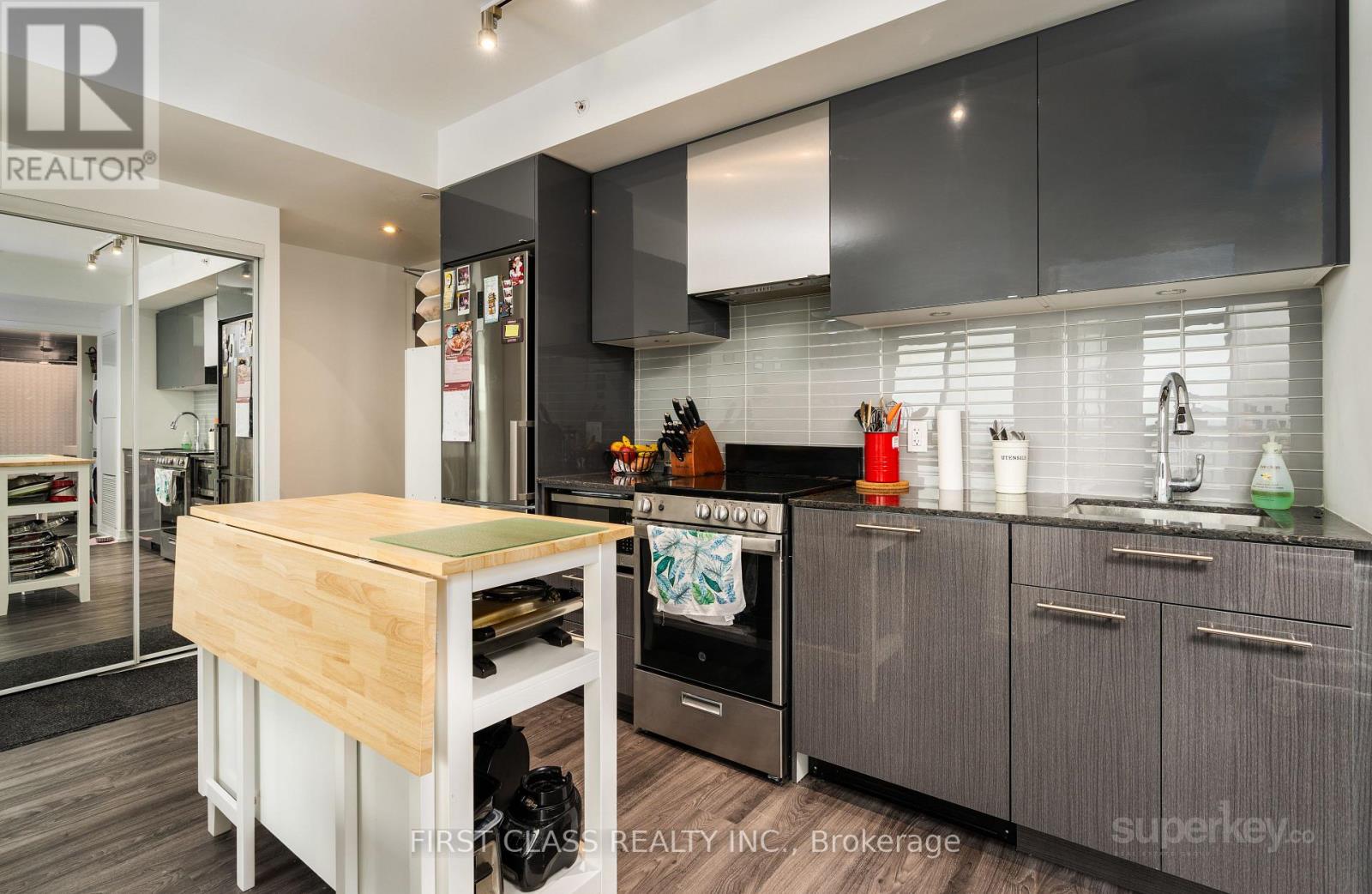 4613 - 251 Jarvis Street, Toronto (Church-Yonge Corridor), Ontario  M5B 2C2 - Photo 15 - C12870704