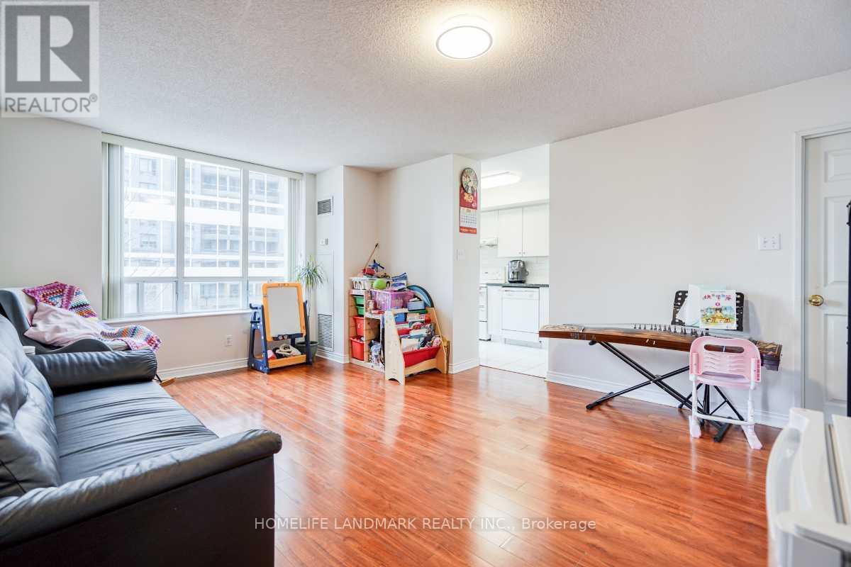 302 - 260 Doris Avenue, Toronto (Willowdale East), Ontario  M2N 6X9 - Photo 9 - C12870748