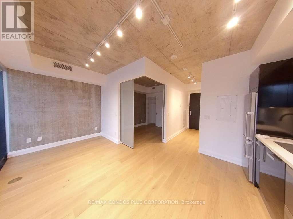 1302 - 224 King Street W, Toronto (Waterfront Communities), Ontario  M5H 0A6 - Photo 2 - C12870762