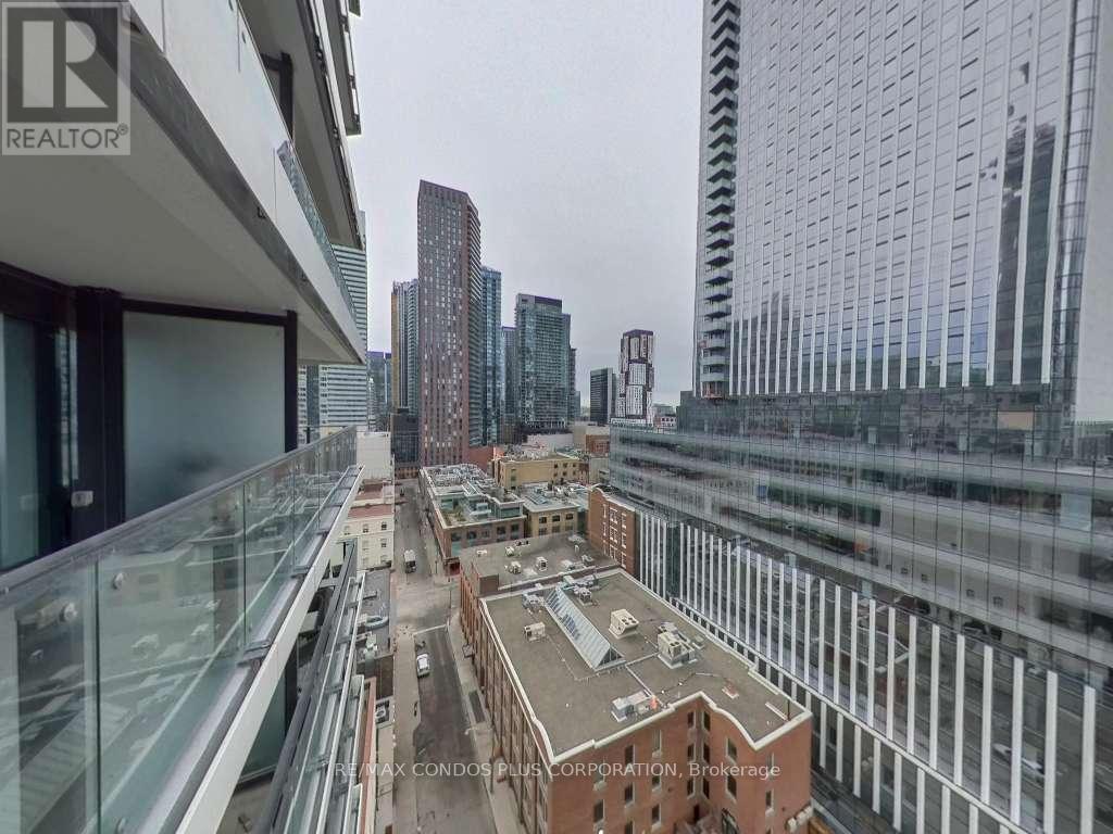 1302 - 224 King Street W, Toronto (Waterfront Communities), Ontario  M5H 0A6 - Photo 9 - C12870762