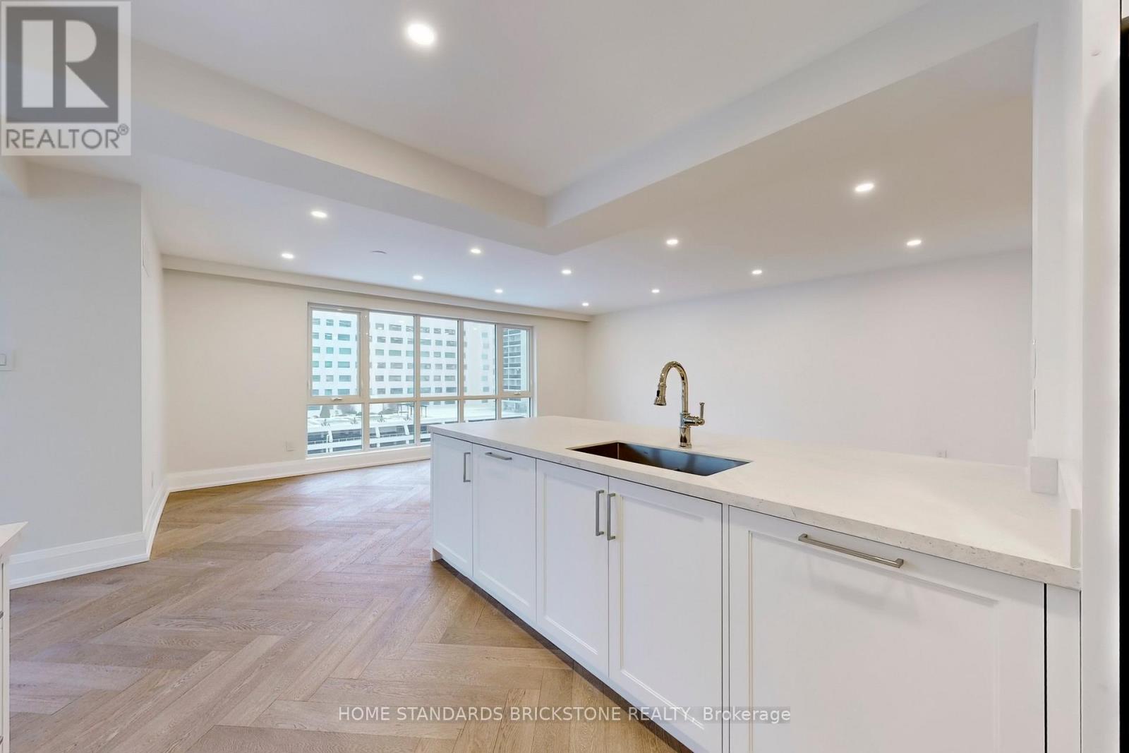 1001 - 40 Rosehill Avenue, Toronto (Rosedale-Moore Park), Ontario  M4T 1G5 - Photo 14 - C12870846