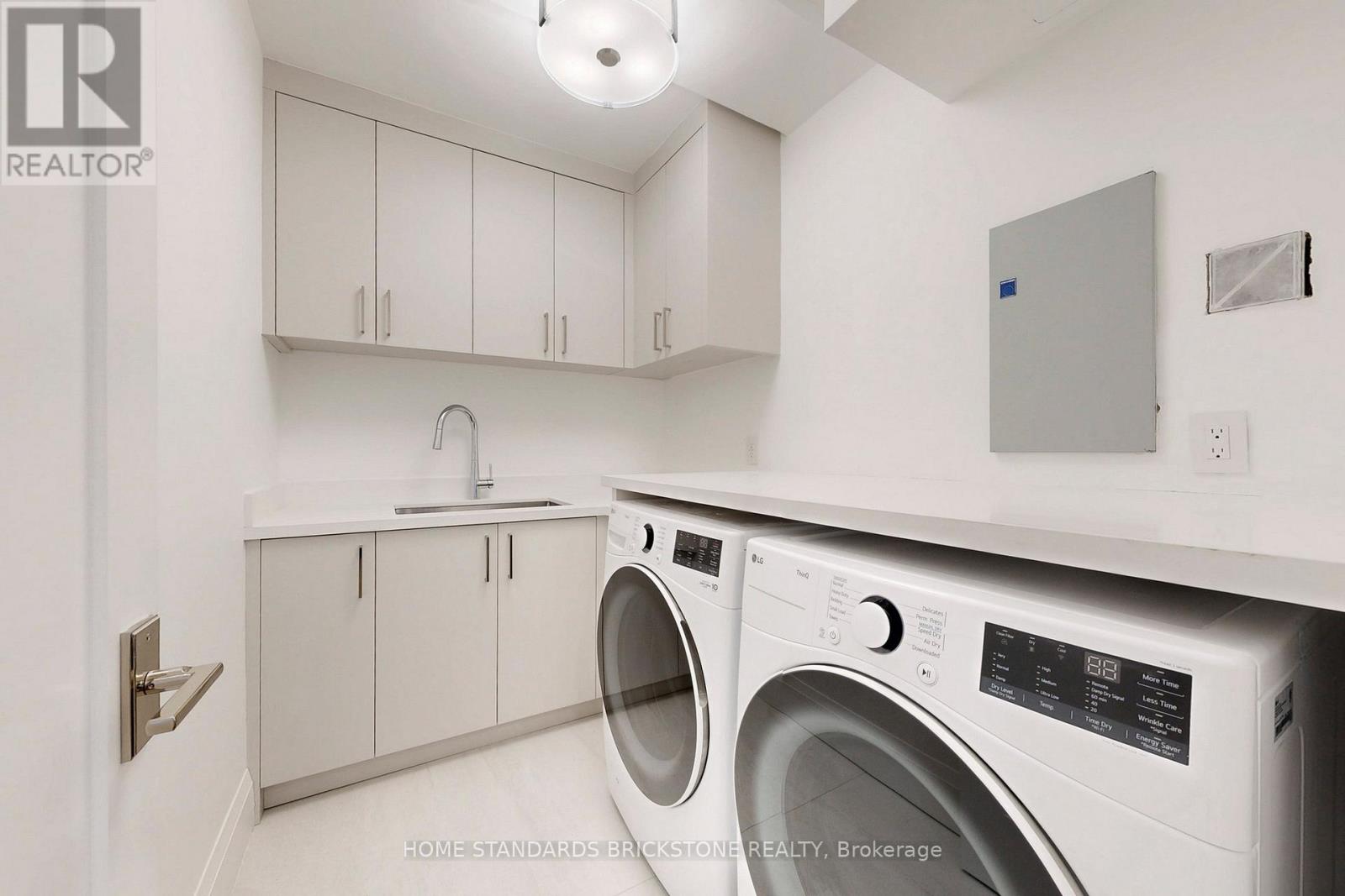 1001 - 40 Rosehill Avenue, Toronto (Rosedale-Moore Park), Ontario  M4T 1G5 - Photo 37 - C12870846