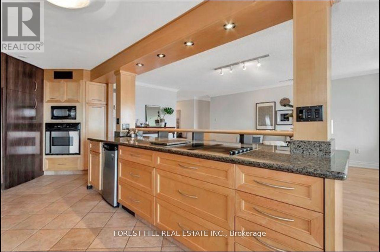 1505 - 130 Carlton Street, Toronto (Cabbagetown-South St. James Town), Ontario  M5A 4K3 - Photo 6 - C12870856