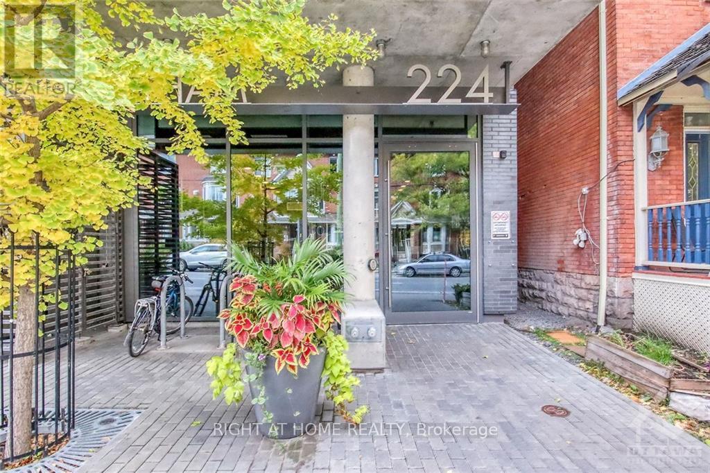 1109 - 224 Lyon Street N, Ottawa, Ontario  K1R 0C1 - Photo 3 - X12870812