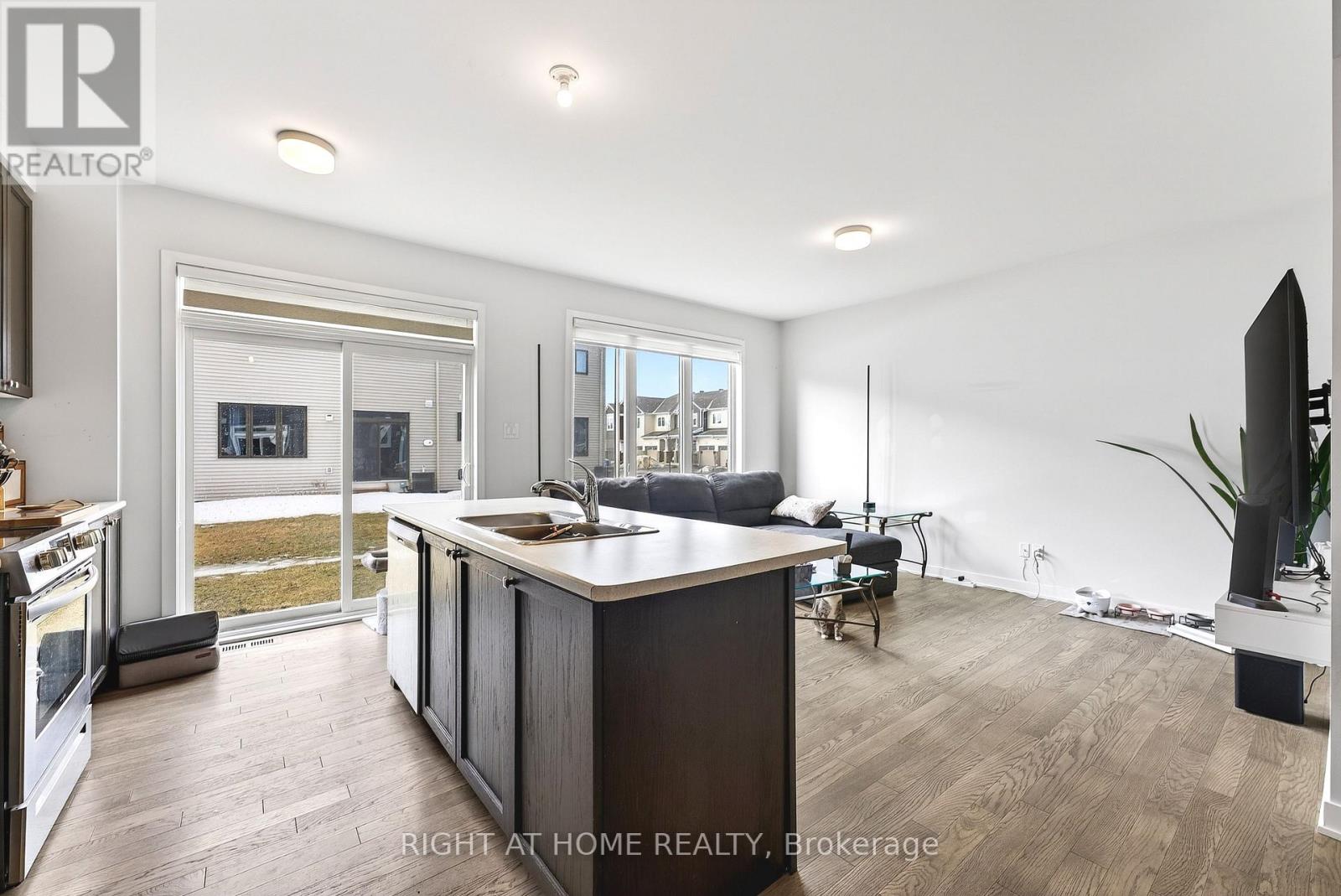 502 Culdaff Road, Ottawa, Ontario  K2S 2Z6 - Photo 12 - X12870834