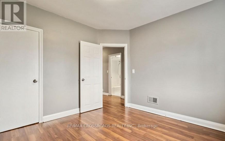 226 Mcnaughton Avenue, Oshawa, Ontario  L1H 3B6 - Photo 10 - E12868086