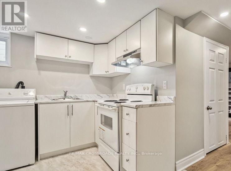 226 Mcnaughton Avenue, Oshawa, Ontario  L1H 3B6 - Photo 11 - E12868086