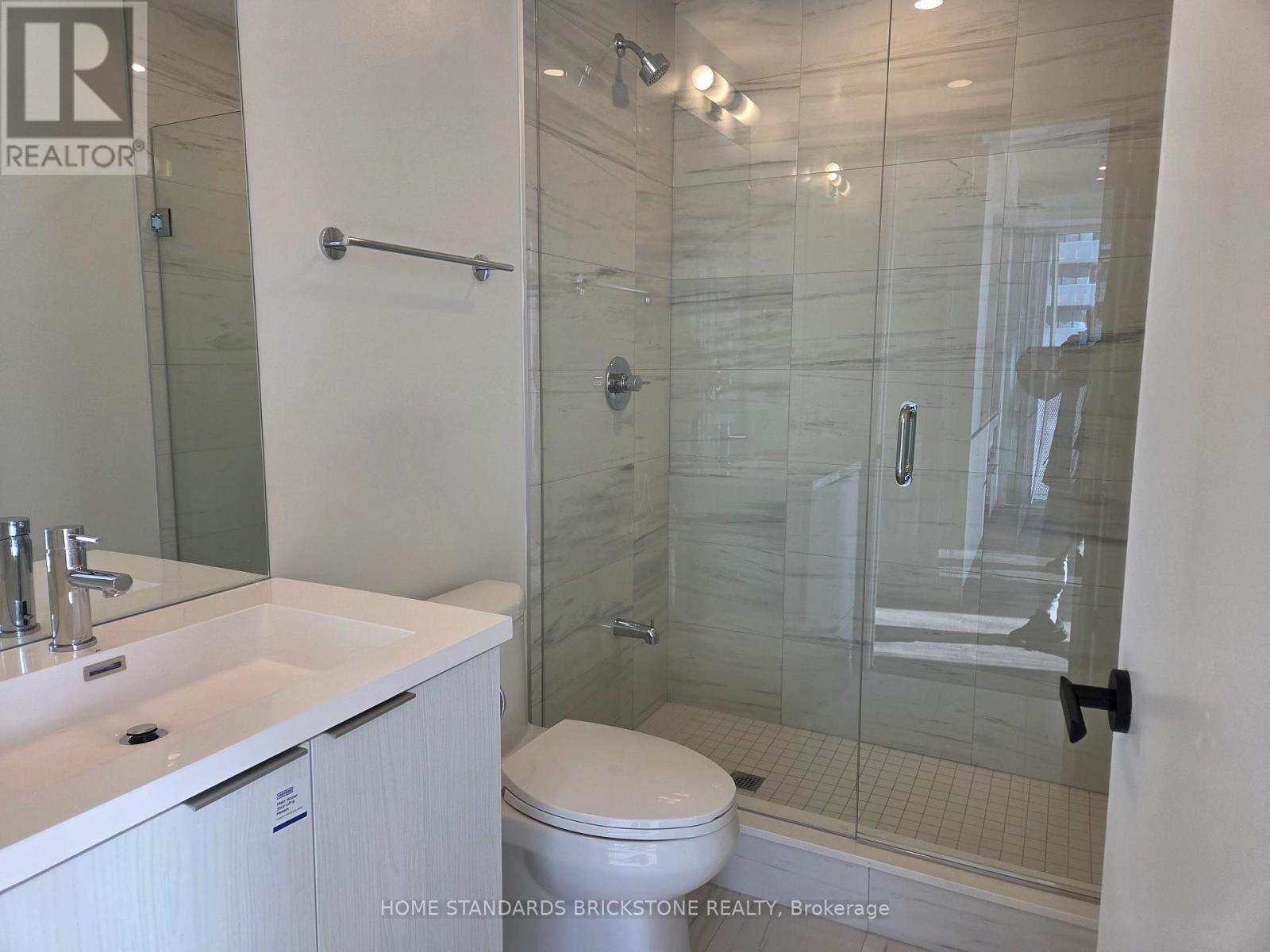 4212 - 8 Interchange Way, Vaughan (Vaughan Corporate Centre), Ontario  L4K 4M3 - Photo 6 - N12870792