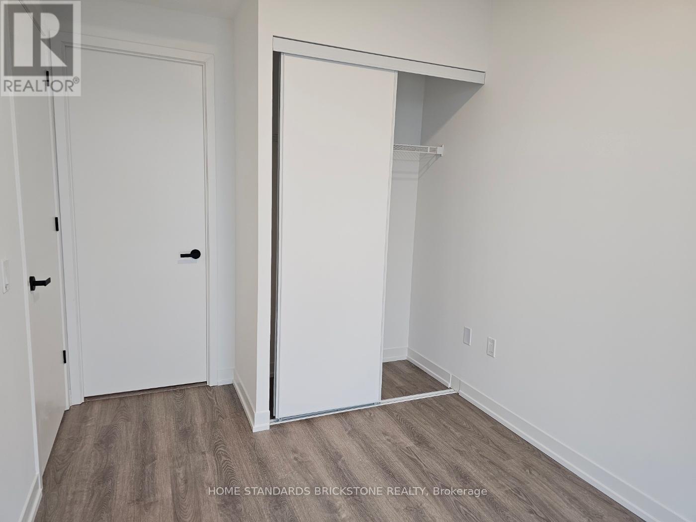 4212 - 8 Interchange Way, Vaughan (Vaughan Corporate Centre), Ontario  L4K 4M3 - Photo 7 - N12870792