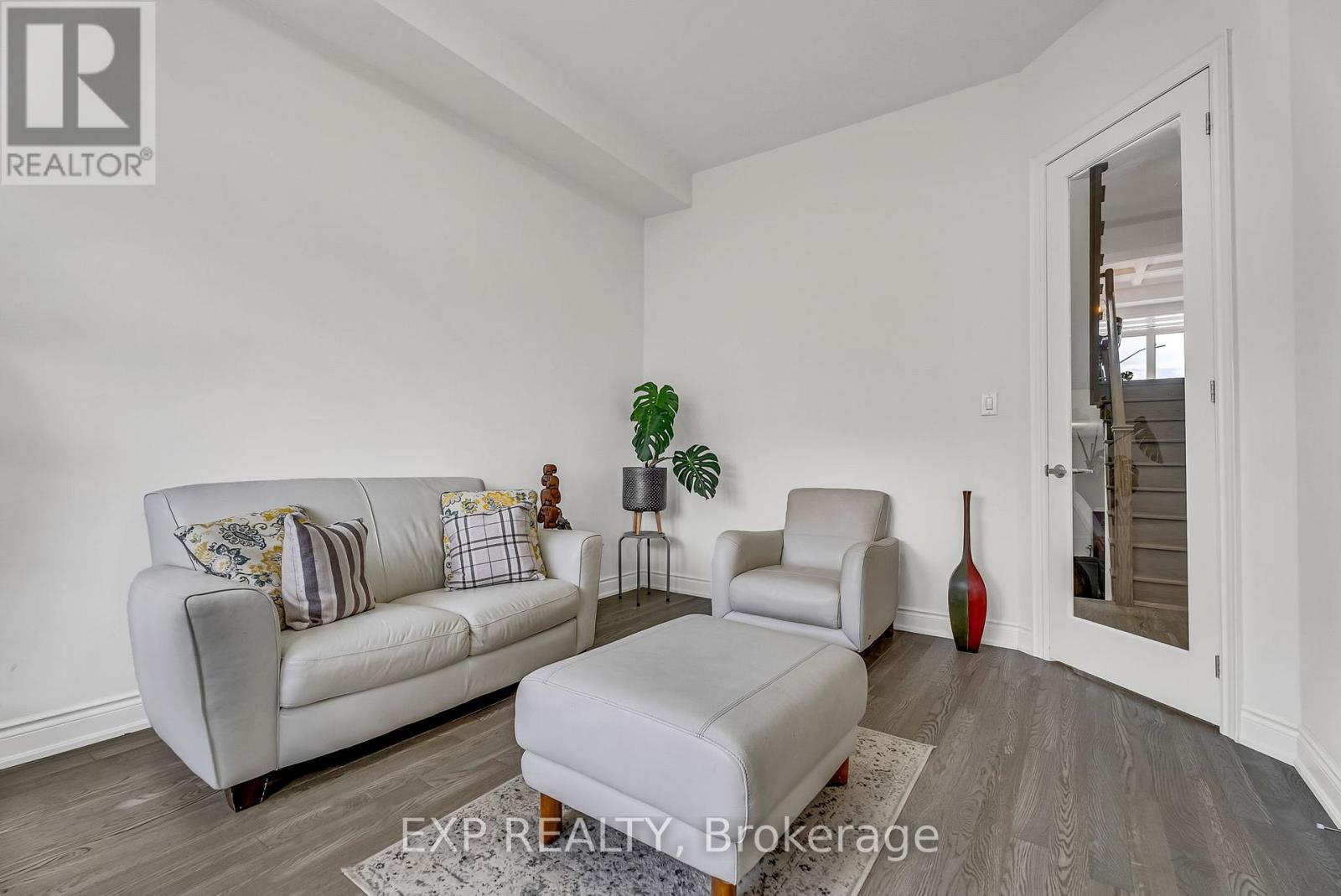 9548 Weston Road, Vaughan, Ontario  L4H 0P4 - Photo 6 - N12870796