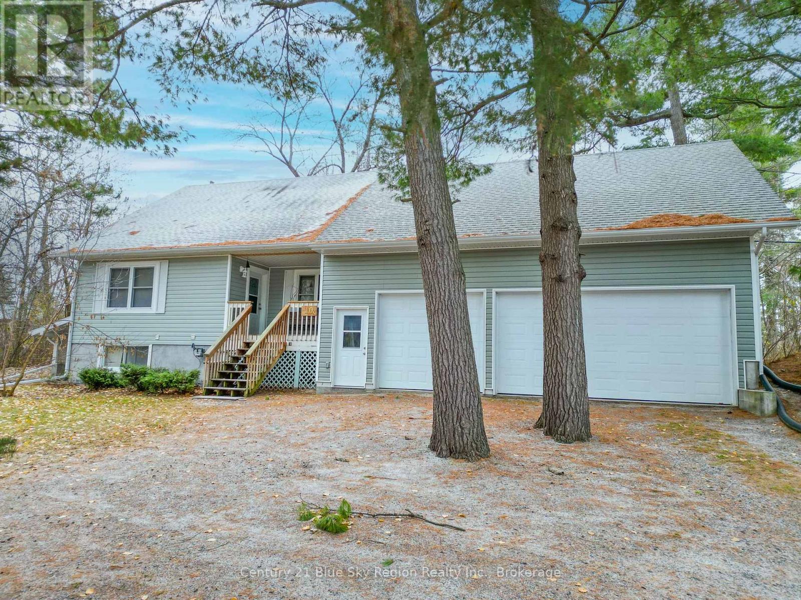 10 TORONTO STREET, Callander, Ontario