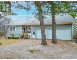 10 TORONTO STREET, Callander, Ontario