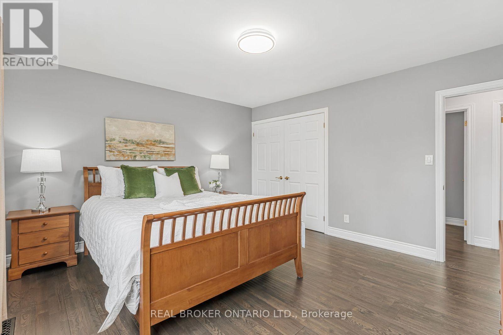 3 Ellesboro Drive, Mississauga, Ontario  L5N 1B9 - Photo 18 - W12870730