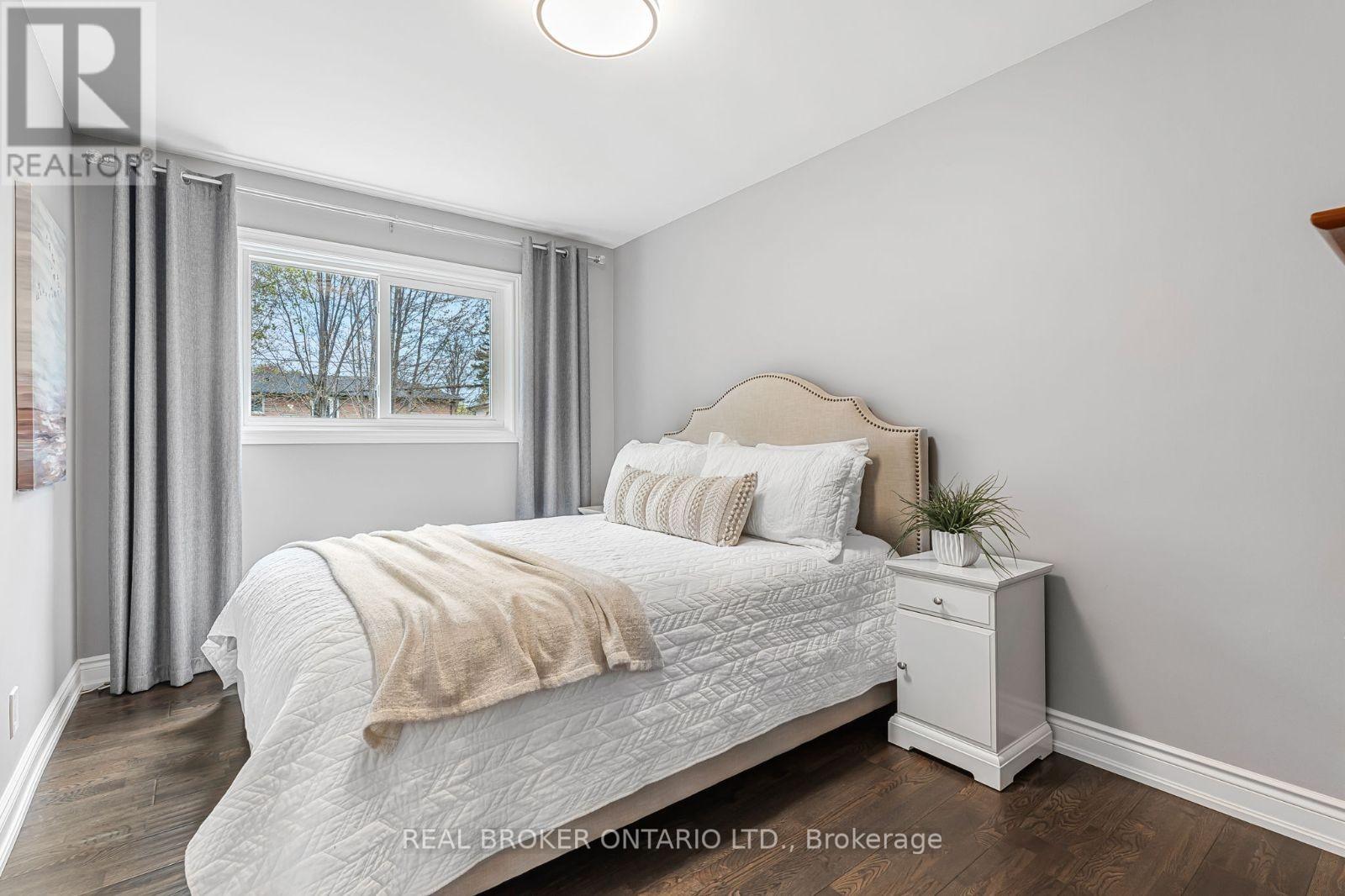 3 Ellesboro Drive, Mississauga, Ontario  L5N 1B9 - Photo 21 - W12870730