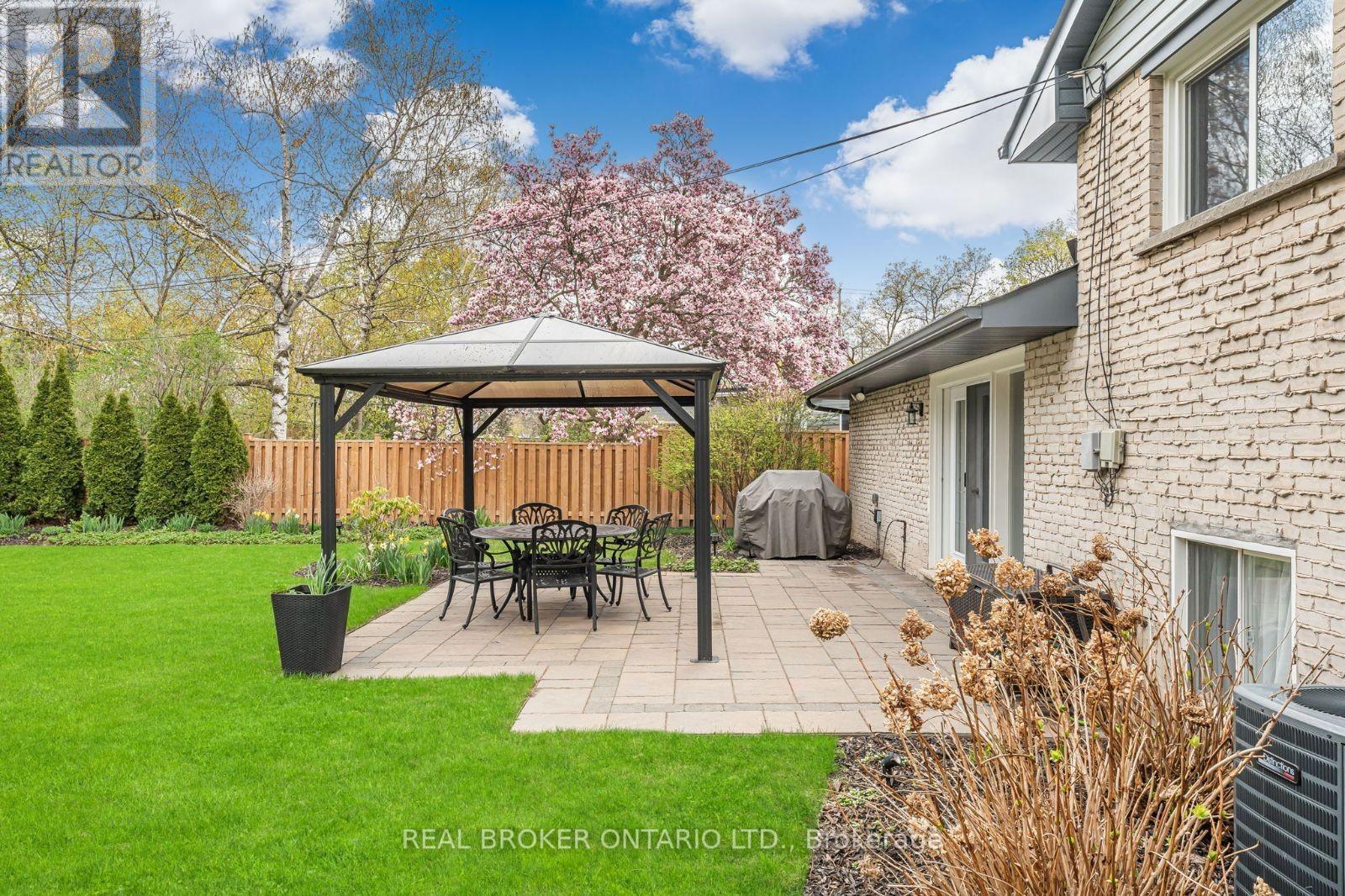 3 Ellesboro Drive, Mississauga, Ontario  L5N 1B9 - Photo 32 - W12870730