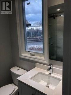 Upper - 4 St Clarens Avenue, Toronto, Ontario  M6K 2S3 - Photo 11 - W12870784