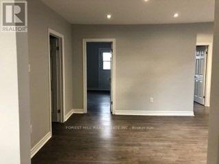 Upper - 4 St Clarens Avenue, Toronto, Ontario  M6K 2S3 - Photo 6 - W12870784