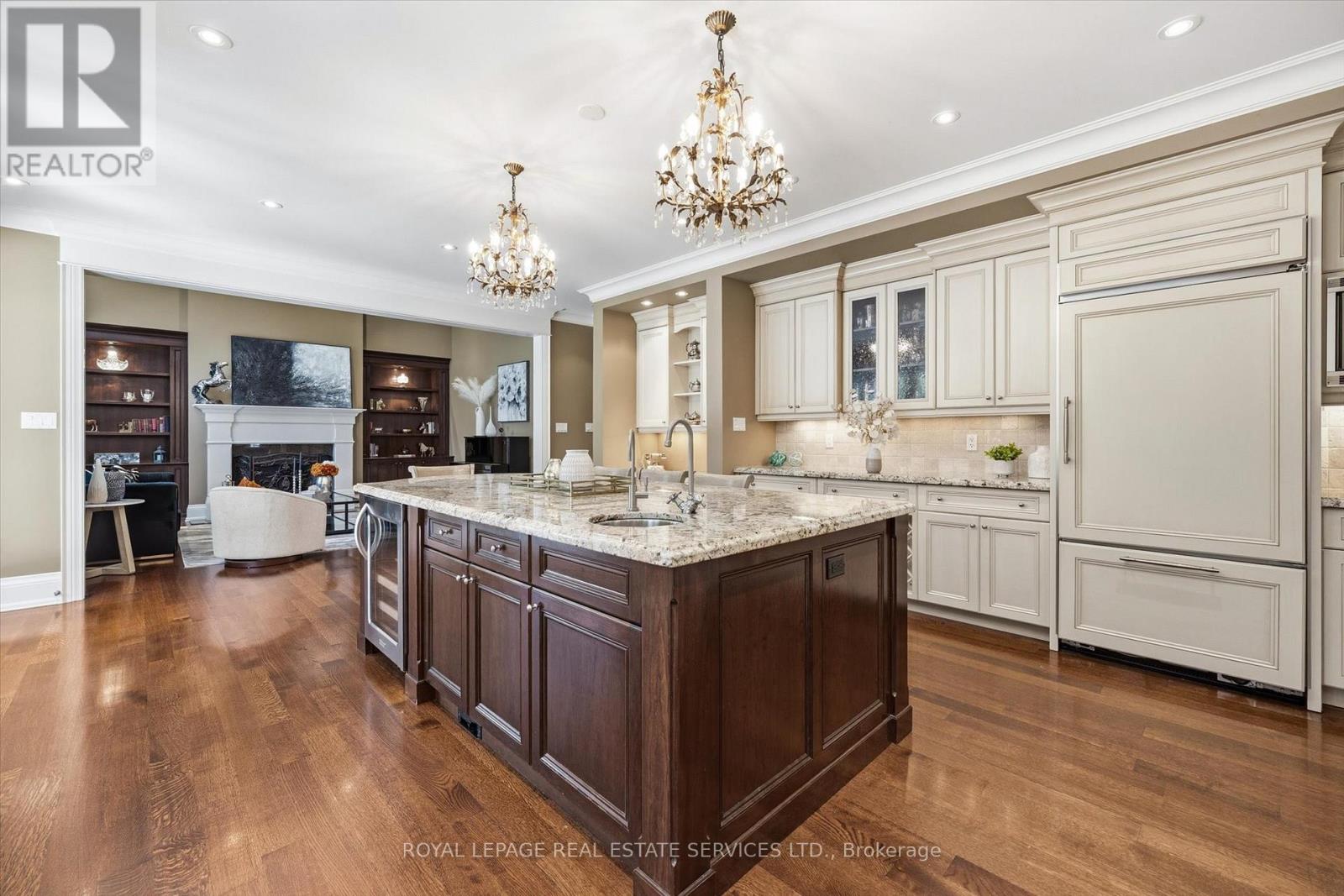 1049 Cedar Grove Boulevard, Oakville, Ontario  L6J 2C2 - Photo 16 - W12870810