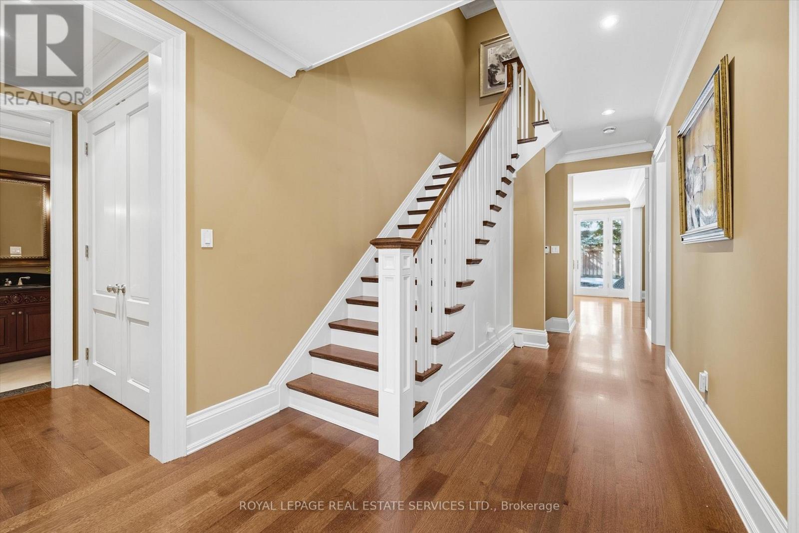 1049 Cedar Grove Boulevard, Oakville, Ontario  L6J 2C2 - Photo 21 - W12870810