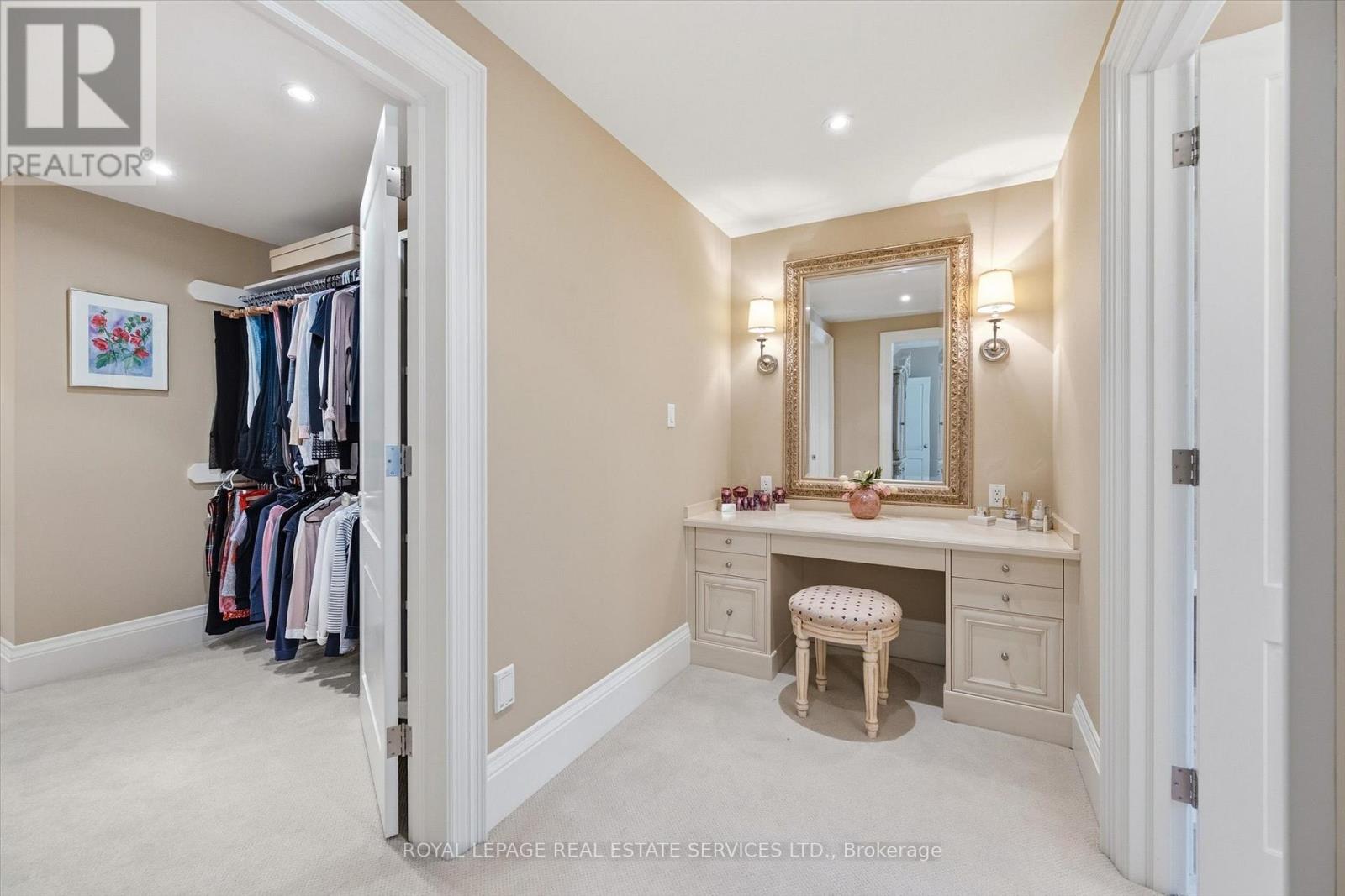 1049 Cedar Grove Boulevard, Oakville, Ontario  L6J 2C2 - Photo 24 - W12870810