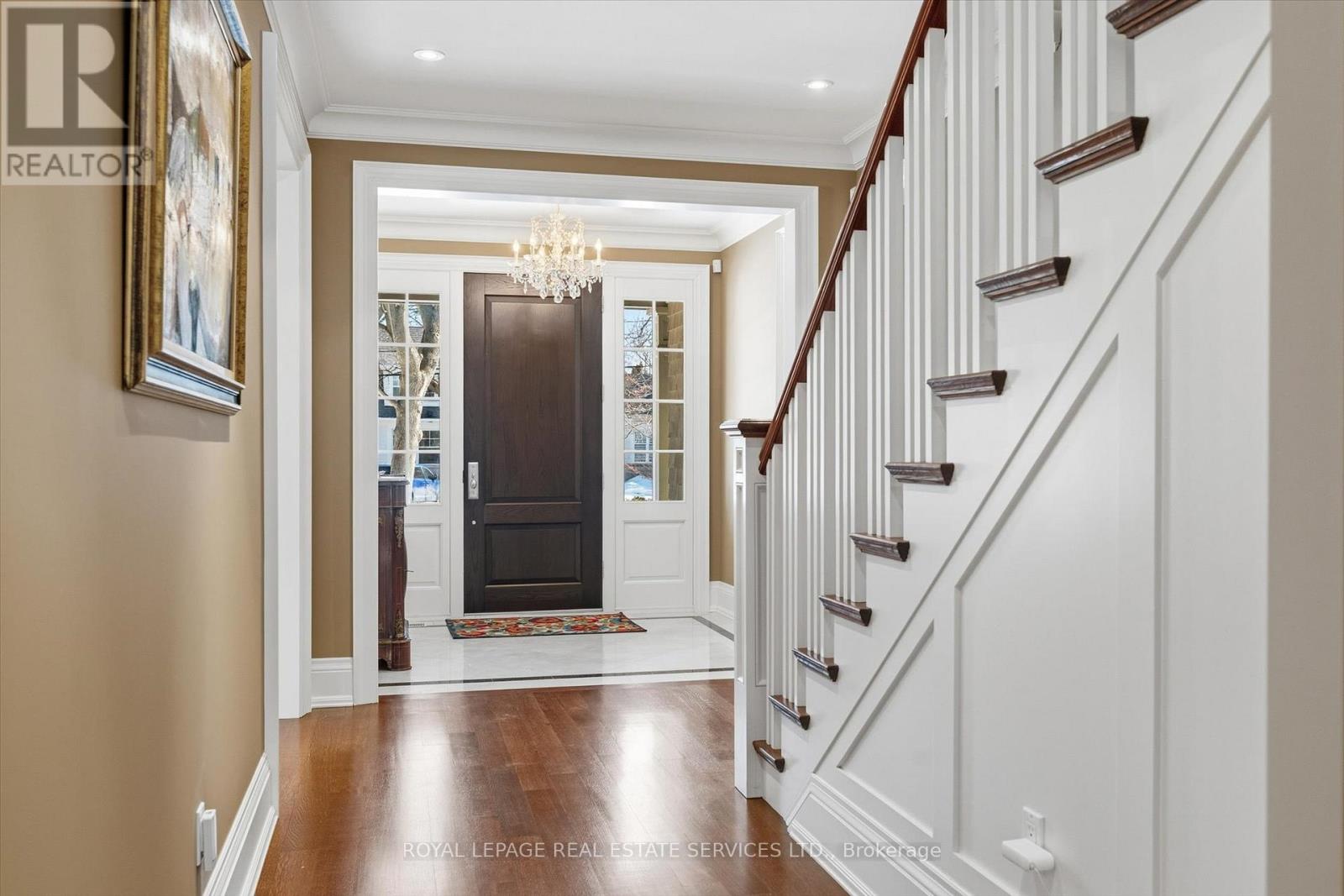 1049 Cedar Grove Boulevard, Oakville, Ontario  L6J 2C2 - Photo 3 - W12870810